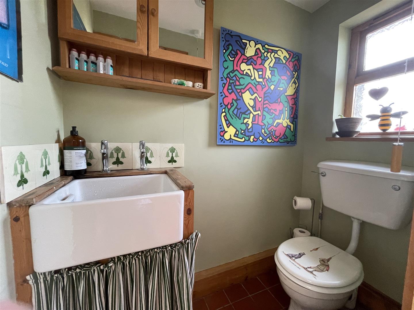 CLOAK ROOM